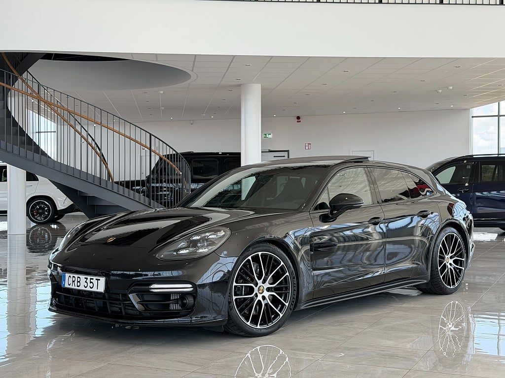 Porsche Panamera GTS Sport Turismo PDK 480hk / PDLS+ / Pano / Se Spec