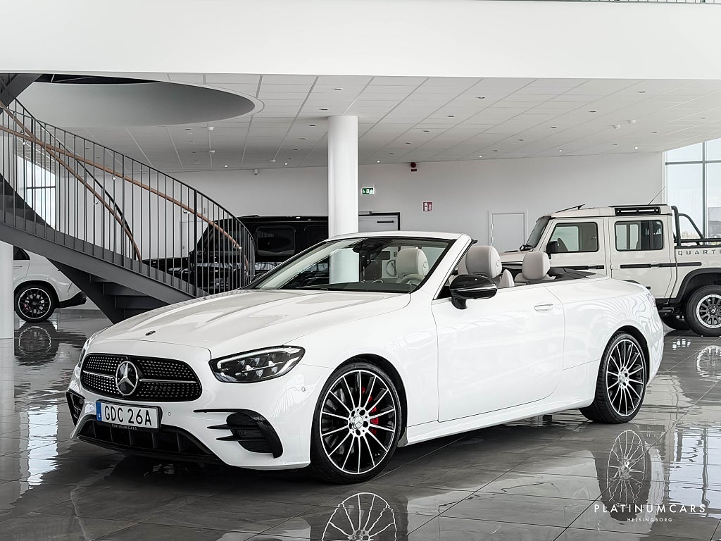Mercedes-Benz E 300 Cab AMG 258hk / Night / Sv.såld / Massage