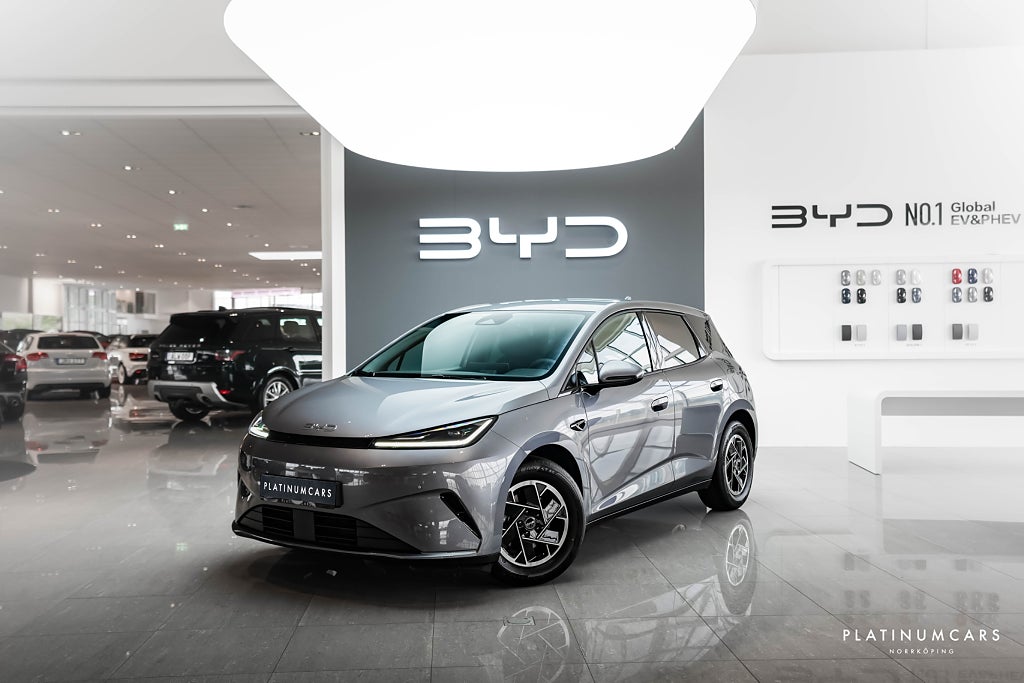 BYD Dolphin G DM-i BOOST 212HK / 0,95% Ränta / LEASEBAR