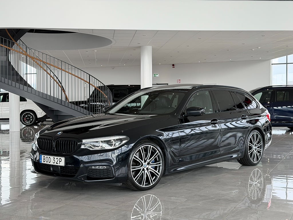 BMW 540I xDrive Touring 340hk M Sport / ULTIMATE Edition / B&W