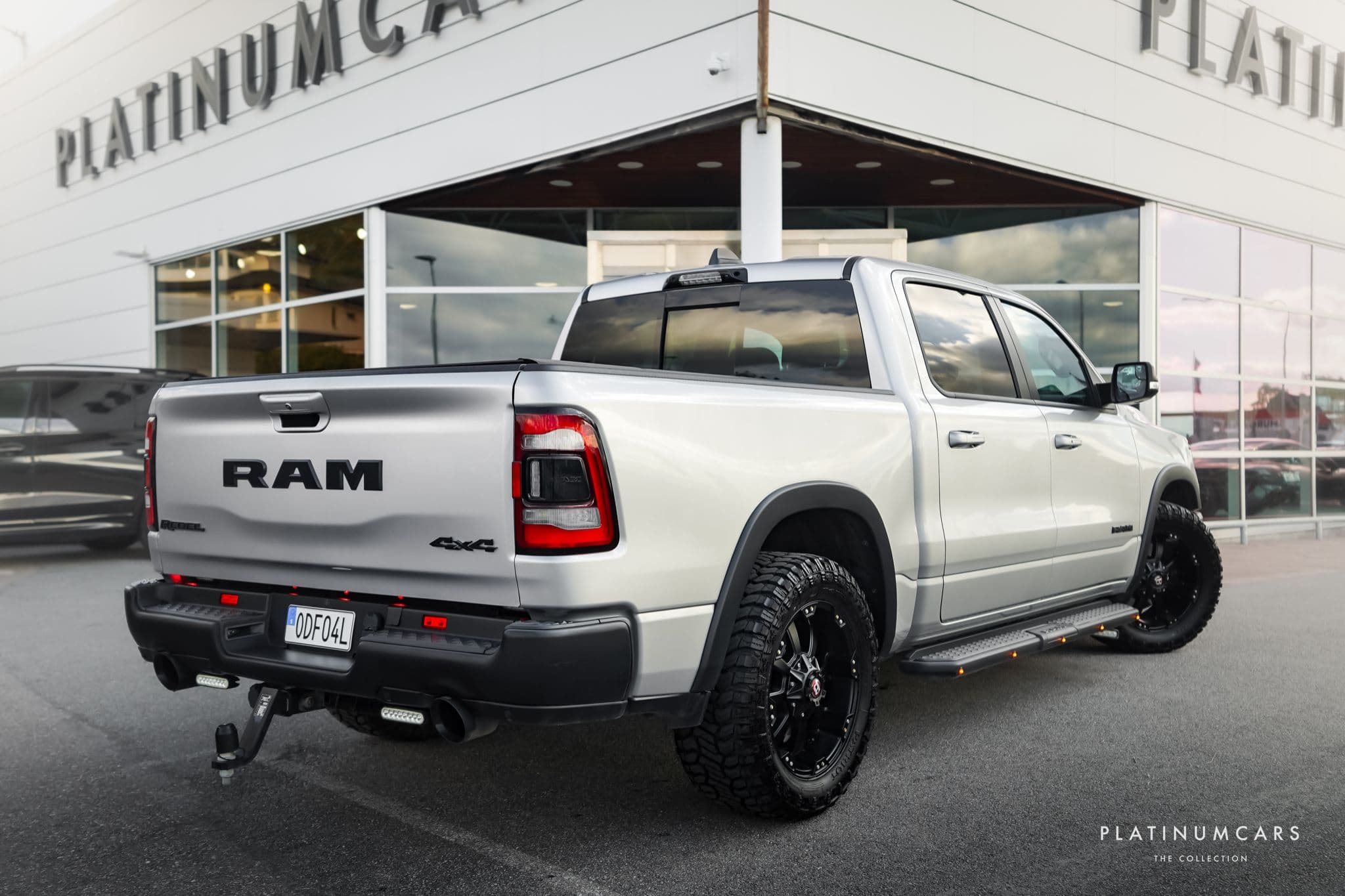 Dodge RAM 1500 Rebel 4x4 395hk / Sportavgas / Pano / H&K