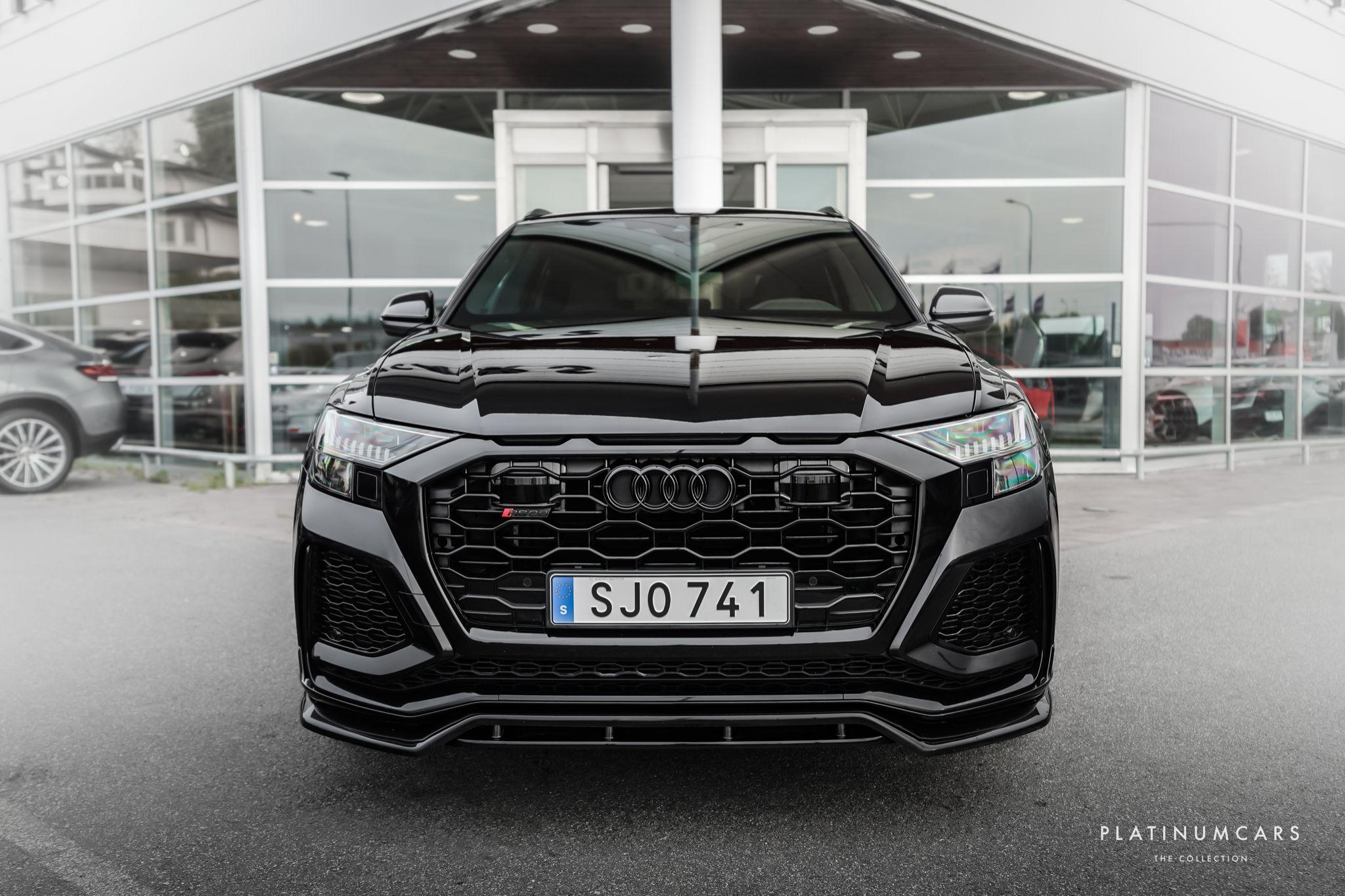 Audi RSQ8