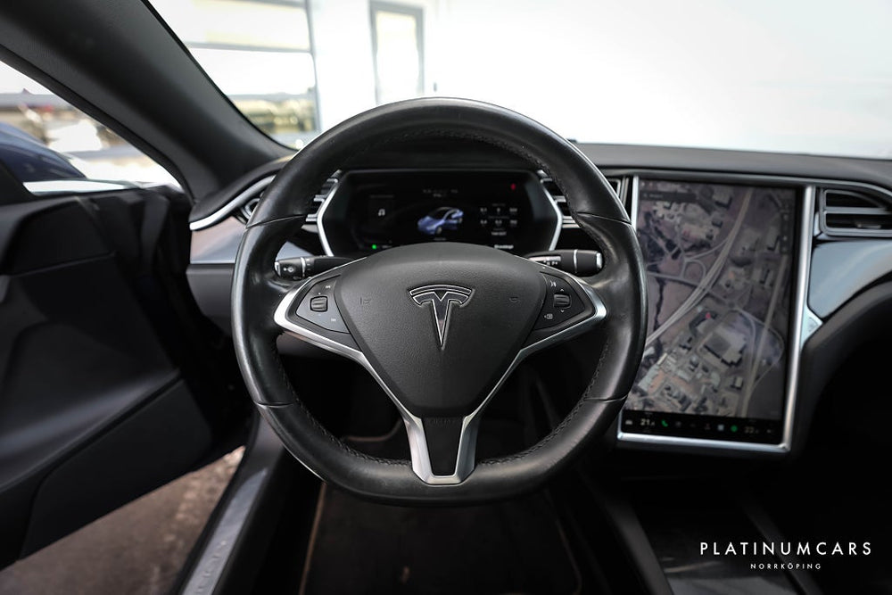Tesla Model S 75D 333hk / Autopilot / Pano / Luftfjädring