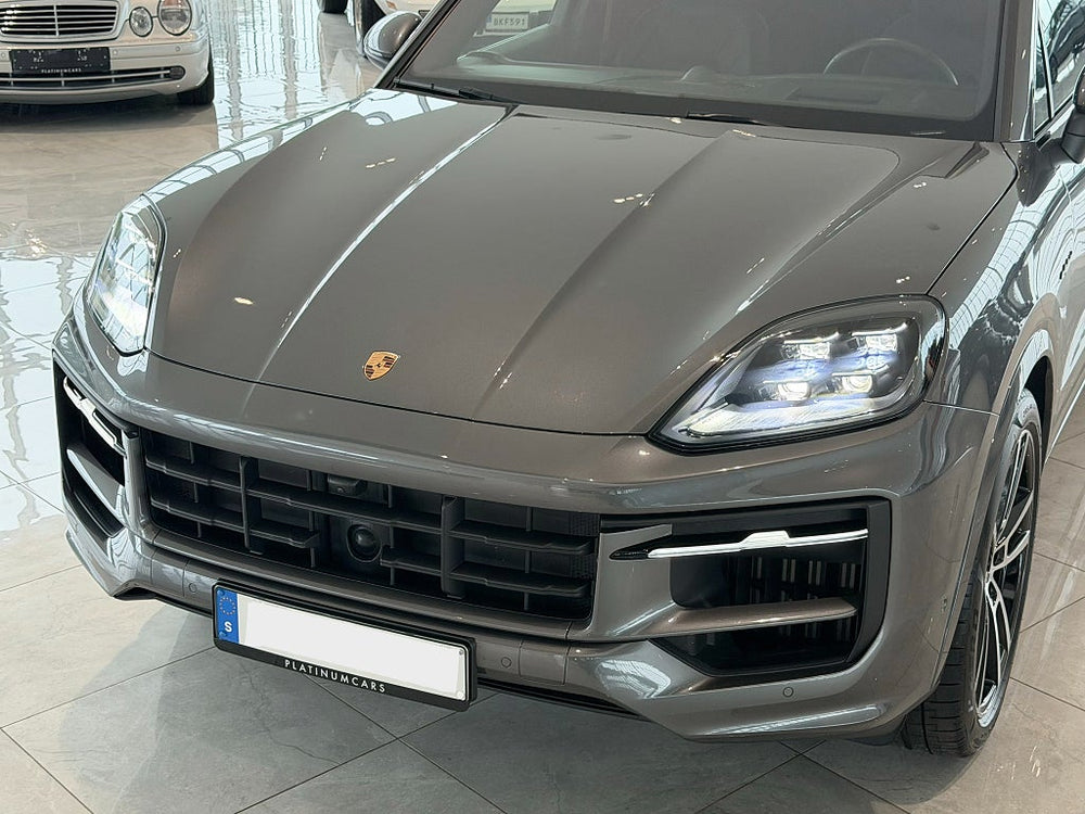 Porsche Cayenne S E-Hybrid 520hk / SportDesign / BOSE / Pano / Drag / HUD