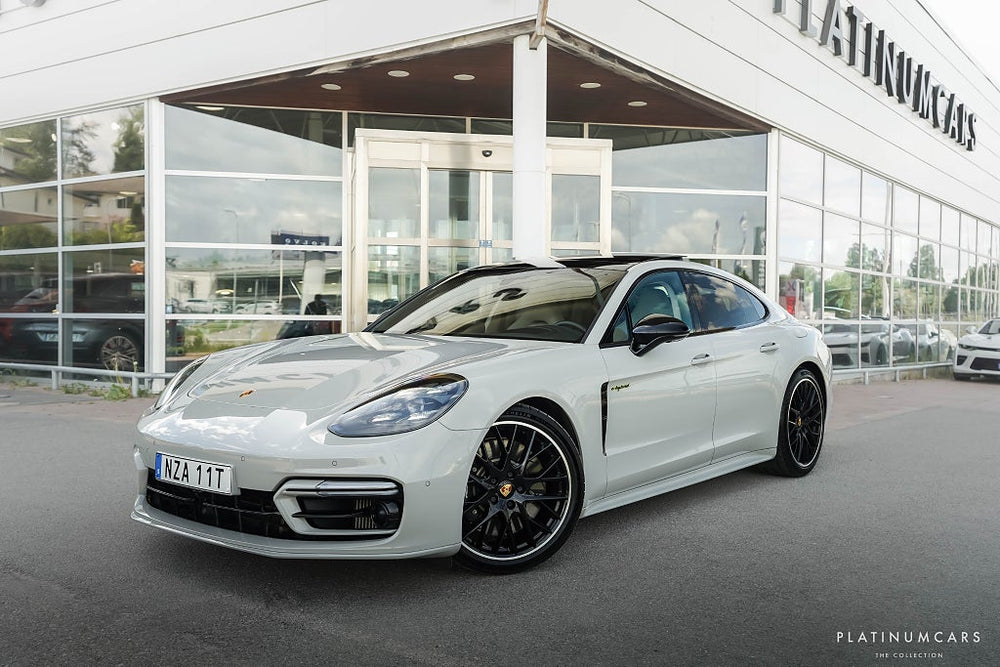 Porsche Panamera 4S E-Hybrid PDK 560HK / SportDesign / 18-vägs / SE SPEC