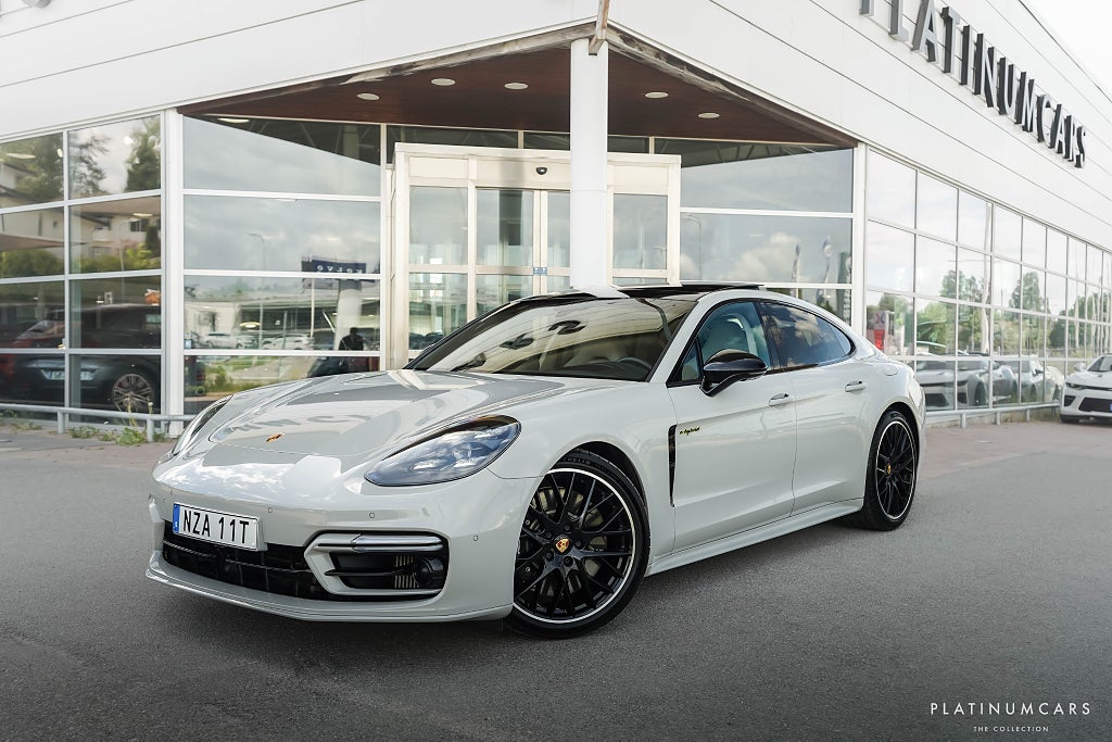 Porsche Panamera 4S E-Hybrid PDK 560HK / SportDesign / 18-vägs / SE SPEC