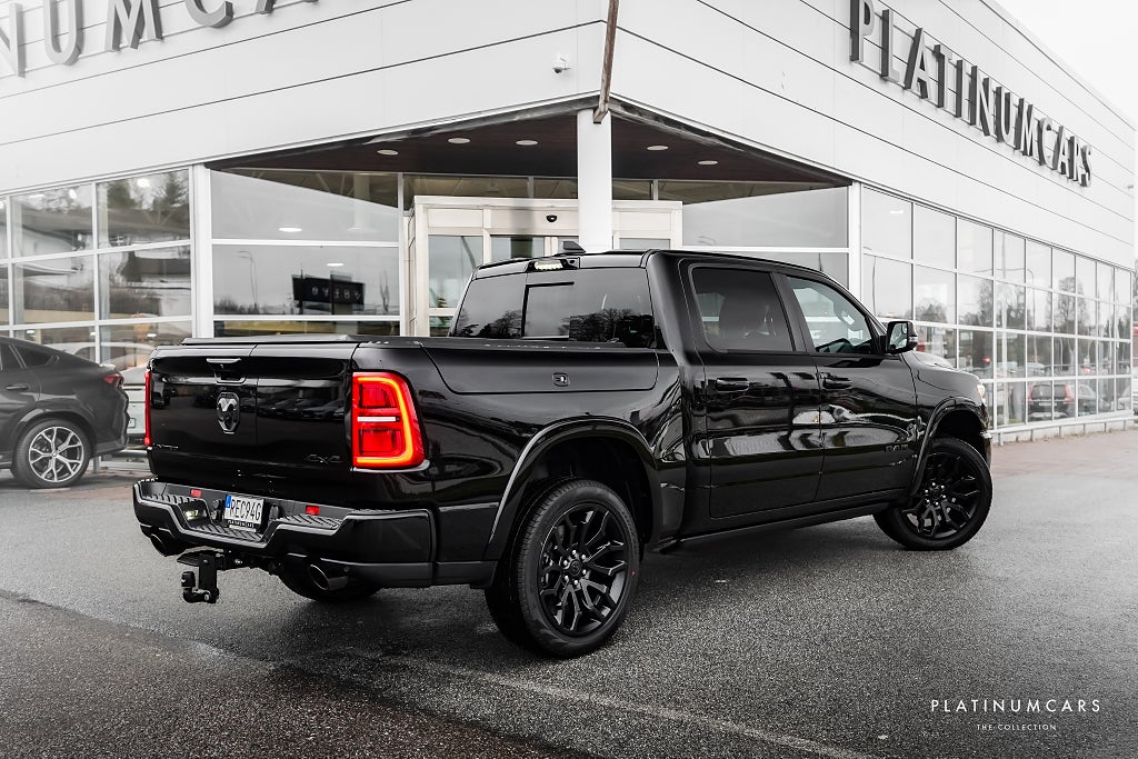 Dodge RAM Limited Rambox Tail /OMG LEV / NYBIL / LEASEBAR