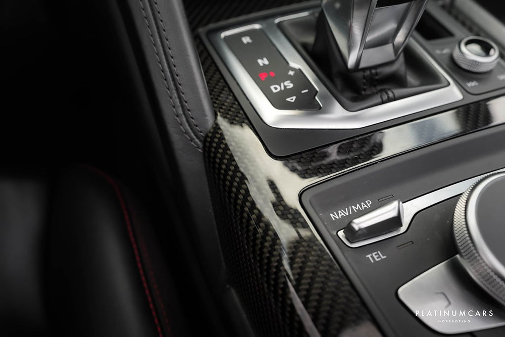 Audi R8 Spyder V10 Performance Q 620hk / B&O / Kolfiber