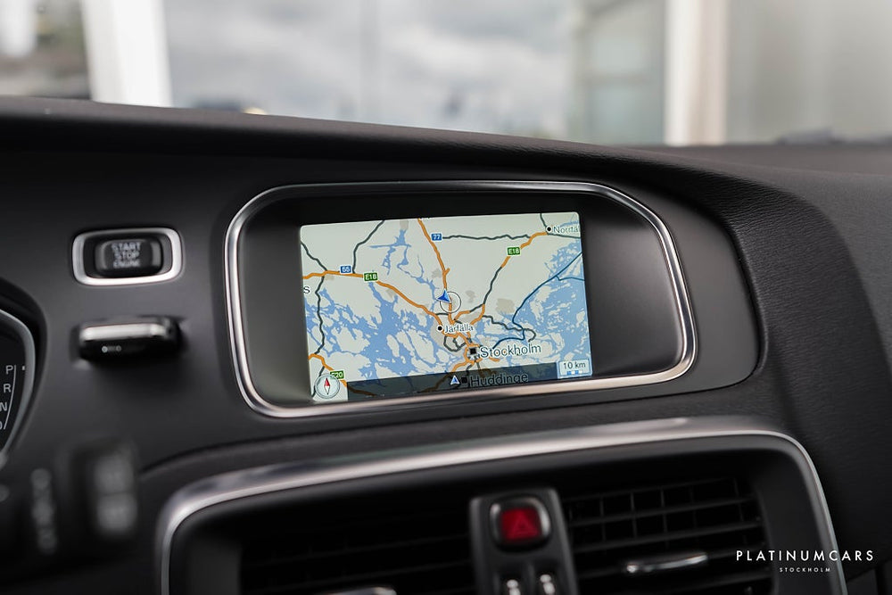 Volvo V40 D4 R-Design Polestar / Sv.Såld / Värmare / Pano