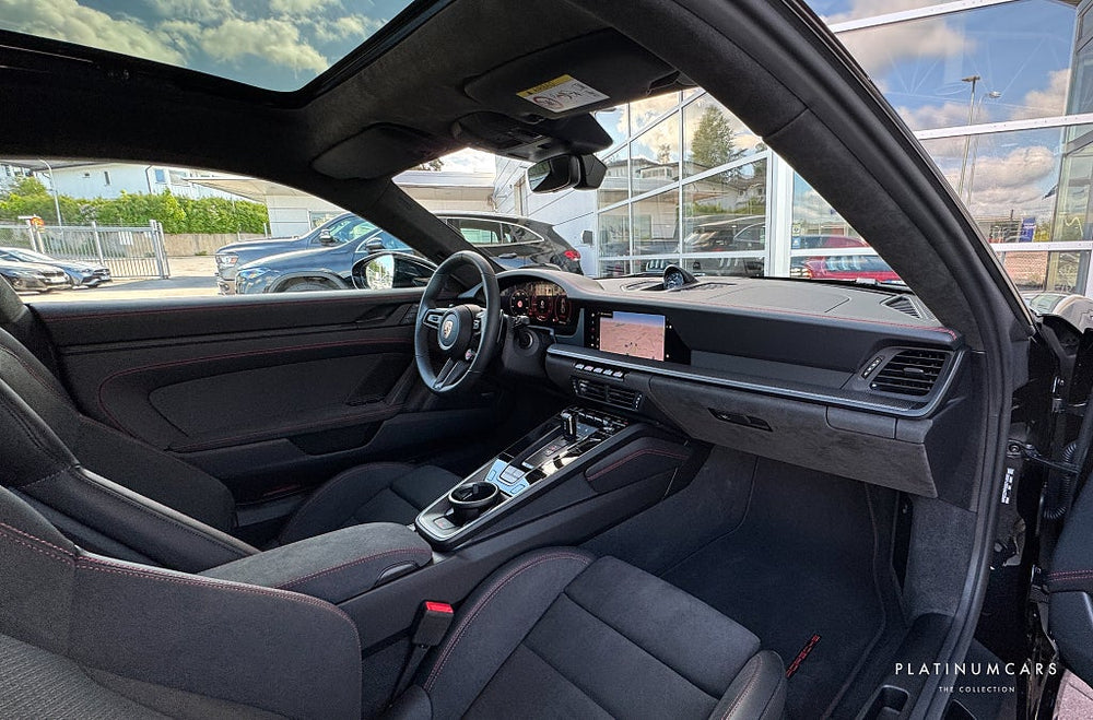 Porsche 911 992.2 Carrera 4 GTS 540hk / Matrix / Titan / Kolfiber