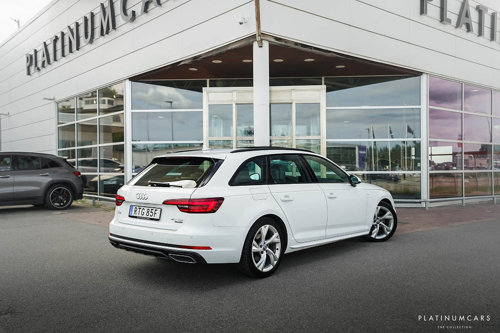 Audi A4 Avant 40 TDI Quattro S Line / Värmare / Drag / Pano