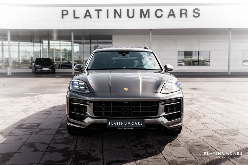 Porsche Cayenne S E-Hybrid 520hk / SportDesign / BOSE / Pano / Drag / HUD