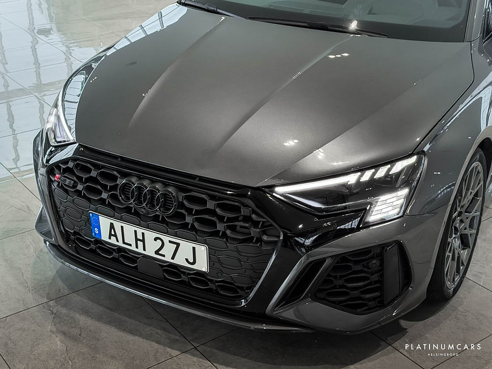 Audi RS3 Performance EDT Sedan 407hk / 1 av 300 / Sv.såld / SPEC