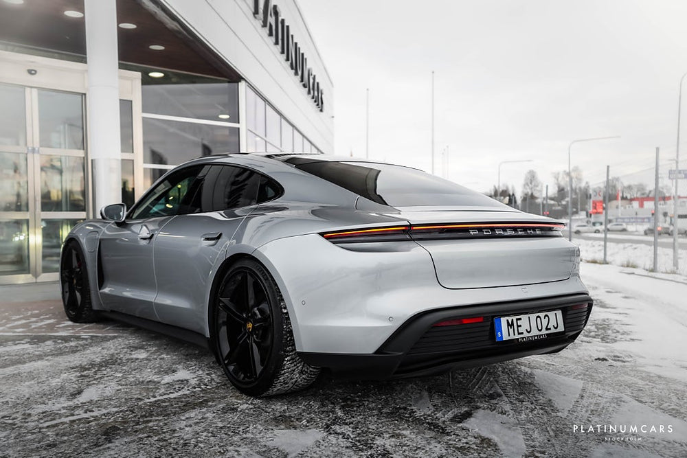 Porsche Taycan 4S Performance / BOSE / 18-vägs / Pano / SE SPEC