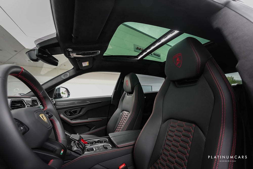 Lamborghini Urus S 666hk 2024 / Sv.såld / Style / Dark / B&O