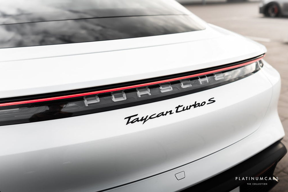 Porsche Taycan Turbo S Performance 761hk / Sv.såld / Carbon
