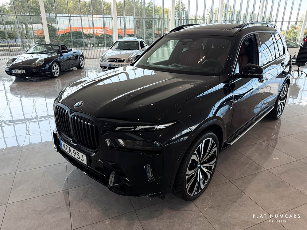 BMW X7 M Sport Pro Exclusive | B&W | 23" | Massage | Se Spec