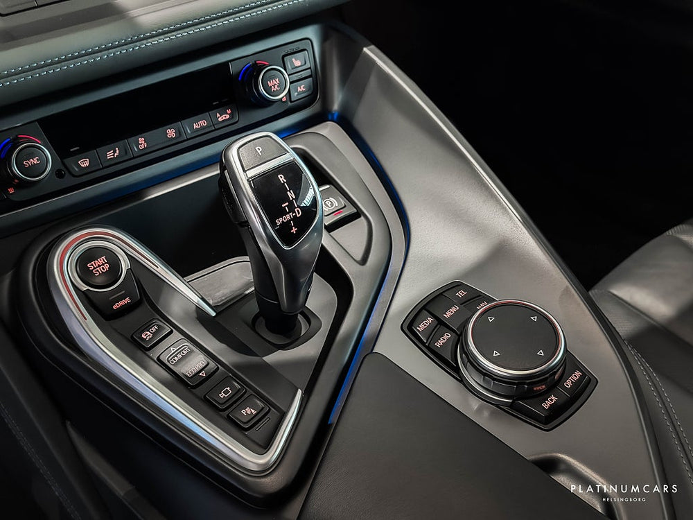 BMW i8 1.5 Steptronic 362hk / H&K / HUD