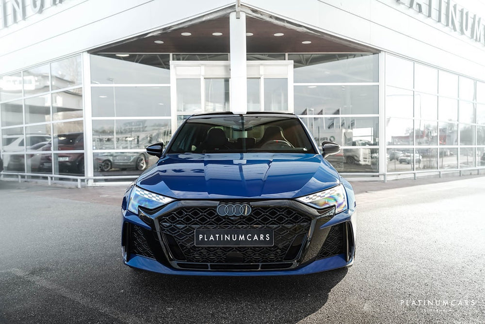 Audi RS3 Sedan Q 400hk 2025 / 14MIL / LEASEBAR / Skalstolar