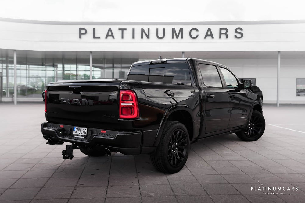 RAM 1500 Limited Rambox Night 2026 / LEASEBAR