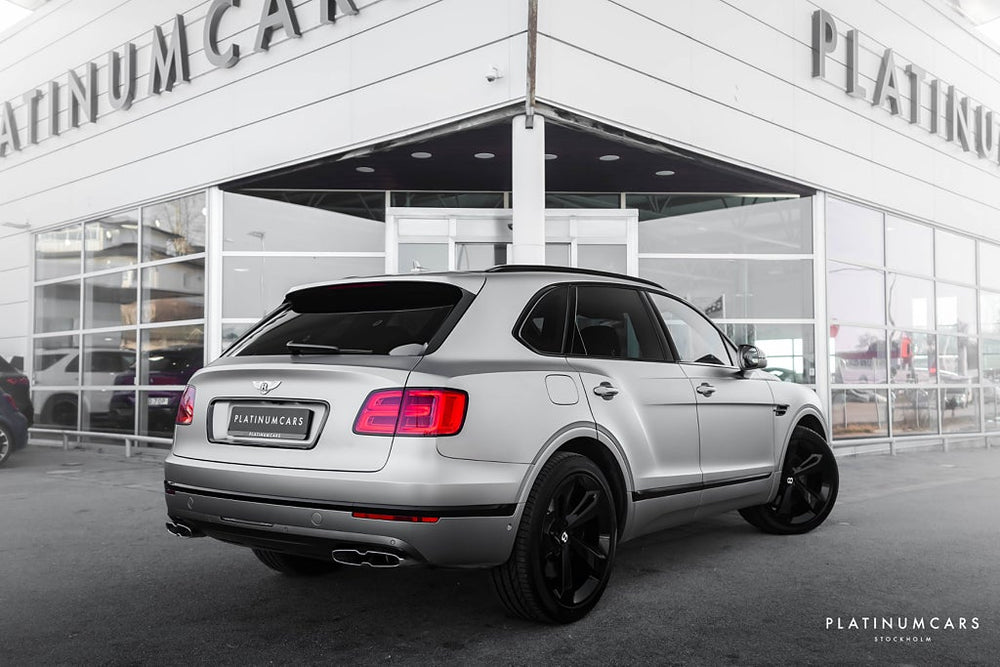 Bentley Bentayga Hybrid Blackline / Mulliner / Naim / Kolfiber