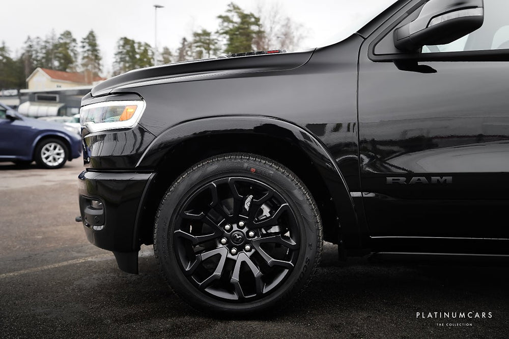 RAM 1500 Limited Rambox Night 2025 / OMG LEV /LEASEBAR