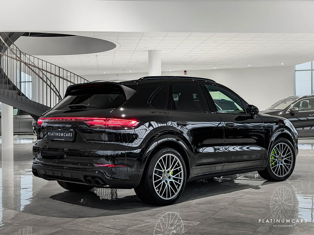 Porsche Cayenne E-Hybrid 462hk Platinum EDT / Sv.såld / Pano / BOSE