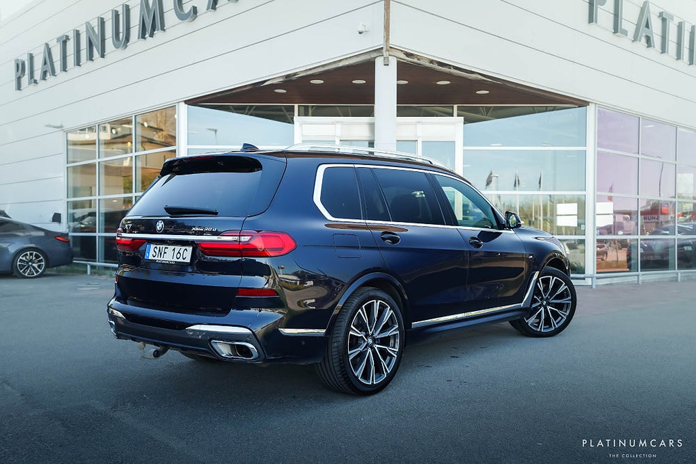 BMW X7 xDrive30d M Sport / Individual / B&W / Sky Lounge