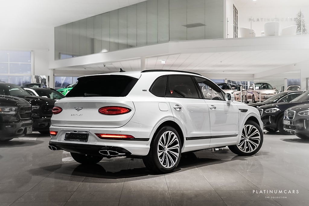 Bentley Bentayga V8 First Edition / Blackline / Mulliner