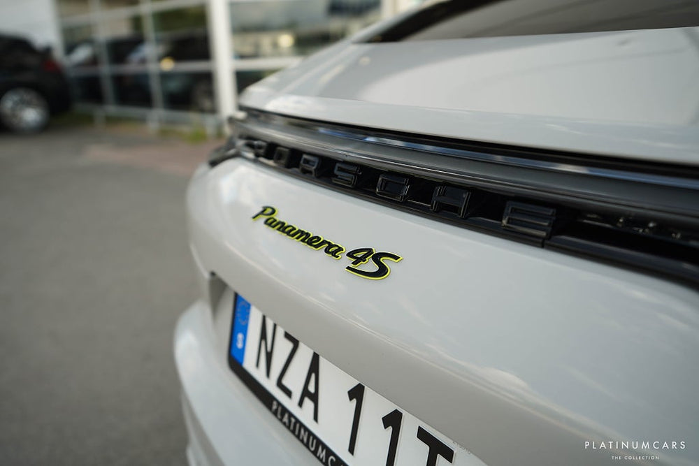 Porsche Panamera 4S E-Hybrid PDK 560HK / SportDesign / 18-vägs / SE SPEC