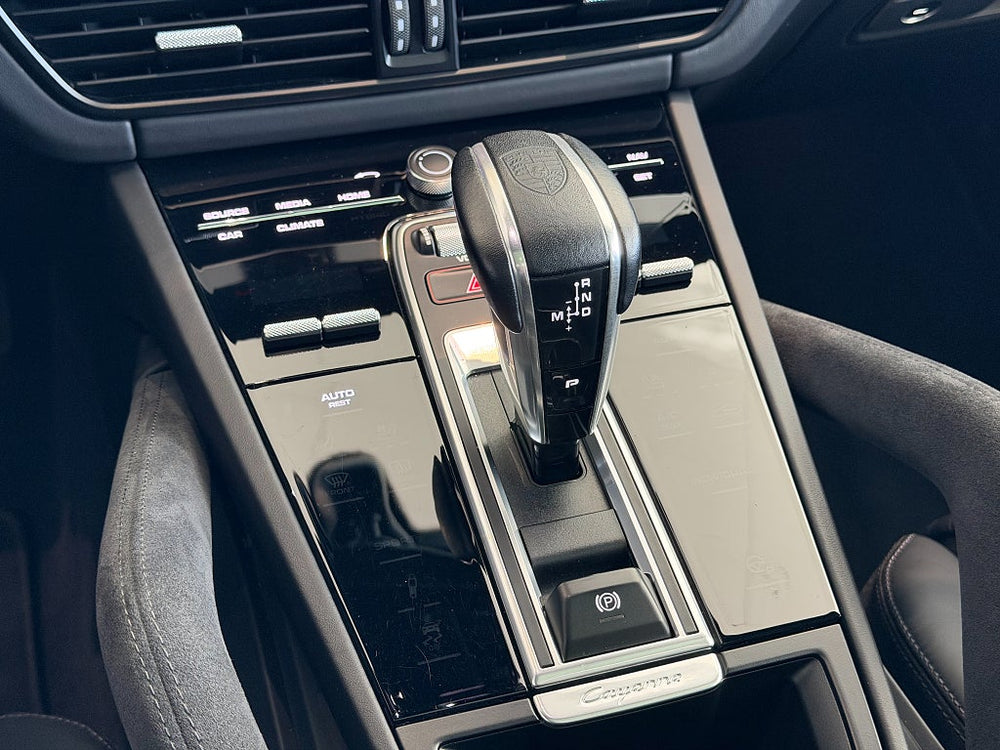 Porsche Cayenne E-Hybrid 462 hk / PLATINUM / PASM / PDLS / 360° / PANO