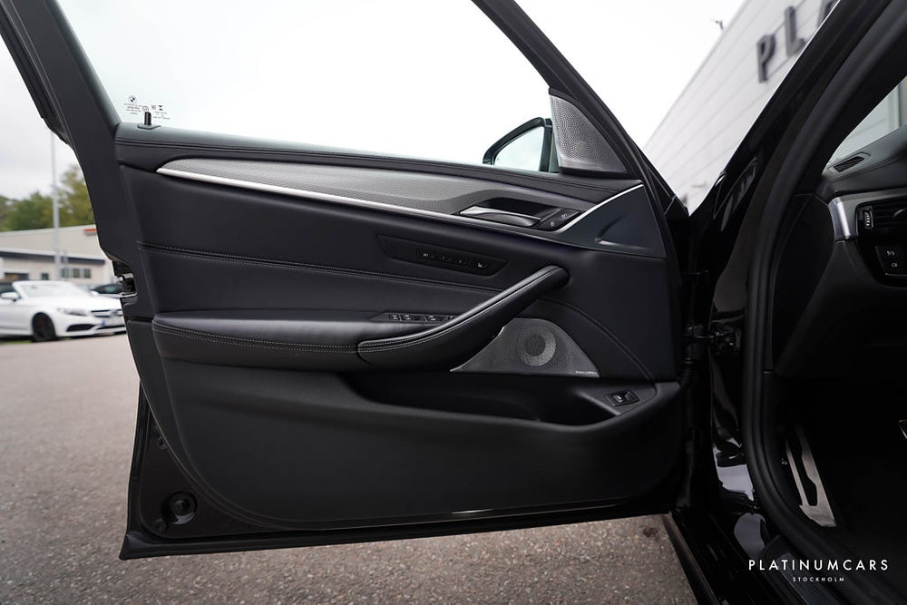 BMW M550I 530hk xDrive Sedan Ultimate Ed / Laser / B&W / Sv.Såld