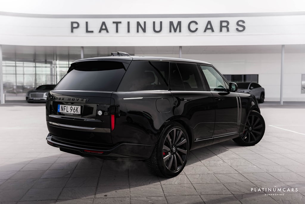 Land Rover Range Rover P530 SV 530hk / Sv.såld / Låga mil / SE SPEC