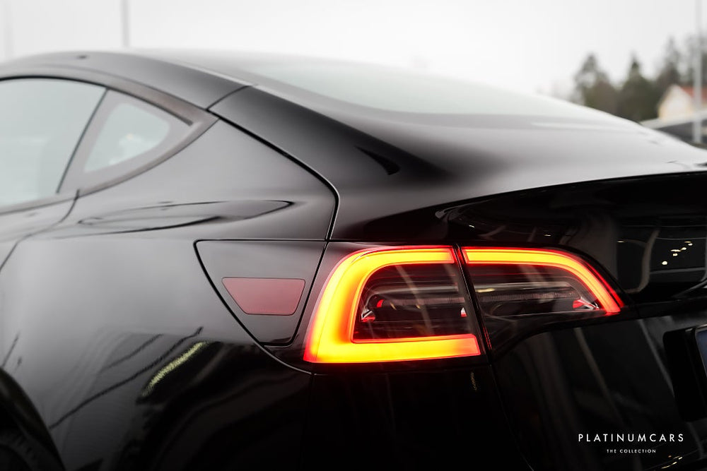 Tesla Model 3 Standard Range 2023 / LEASEBAR
