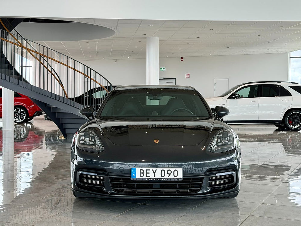 Porsche Panamera 4S PDK 440hk / PASM / Sport Chrono / PDLS / Navi / BOSE