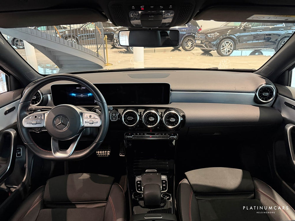 Mercedes-Benz A 220 Sedan AMG Line 190hk / CarPlay / Kamera