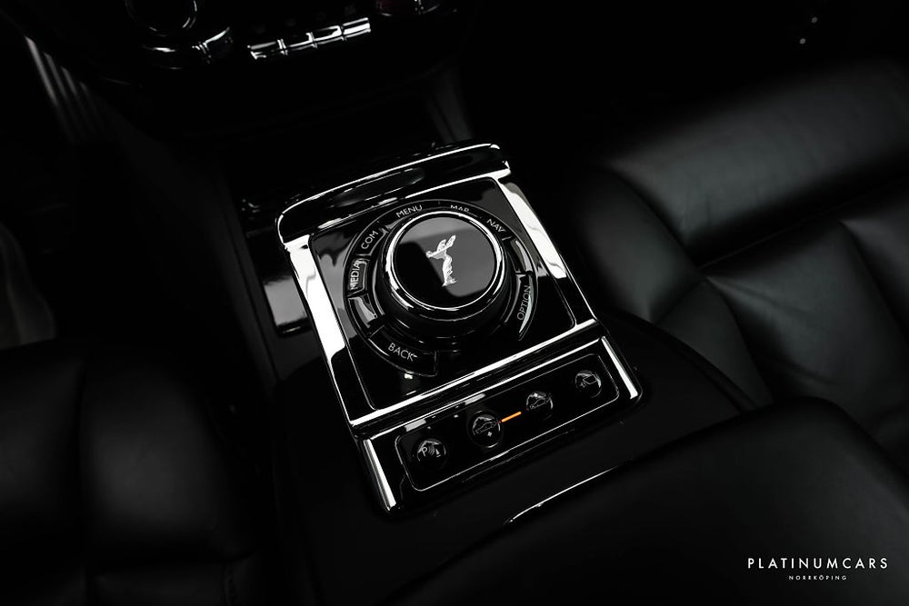 Rolls Royce Phantom  V12 571hk Extended Wheelbase / MANSORY / Carbon