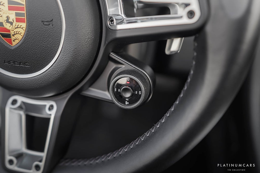 Porsche 718 Boxster PDK / Sport Chrono / Sport-Avgas / Sv.Såld