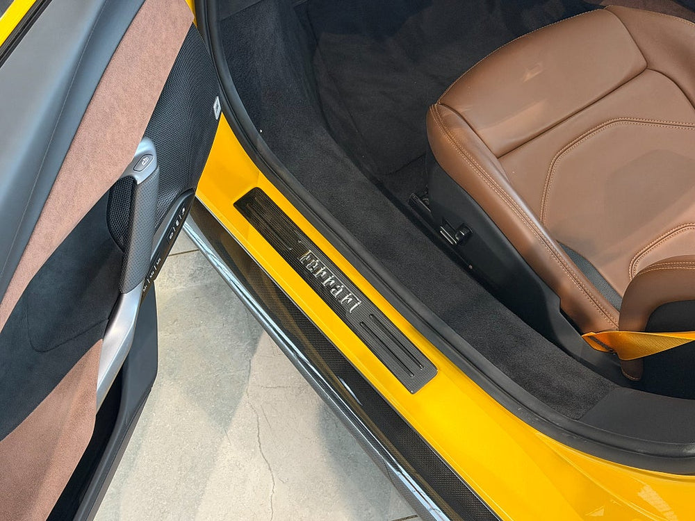 Ferrari 296 GTS 830hk / FULL CARBON / LIFT / SPECIALFÄRG