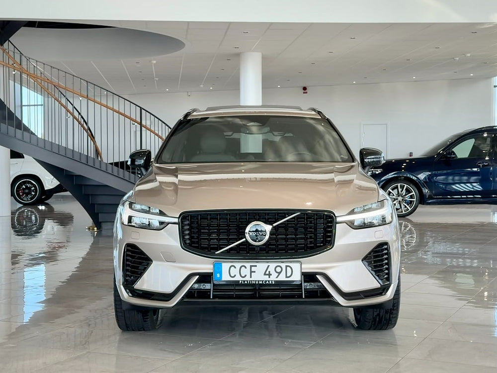 Volvo XC60 T6 Plug-In AWD 350hk / ULTRA DARK / Luftfjädring / B&W