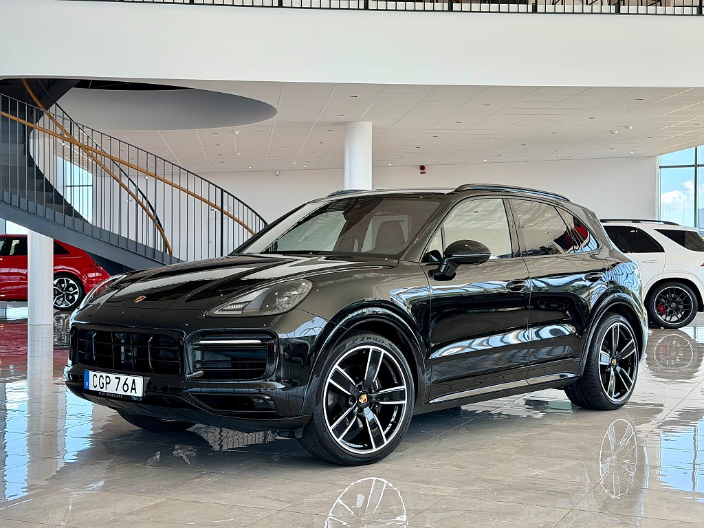 Porsche Cayenne E-Hybrid 462 hk / PLATINUM / PASM / PDLS / 360° / PANO