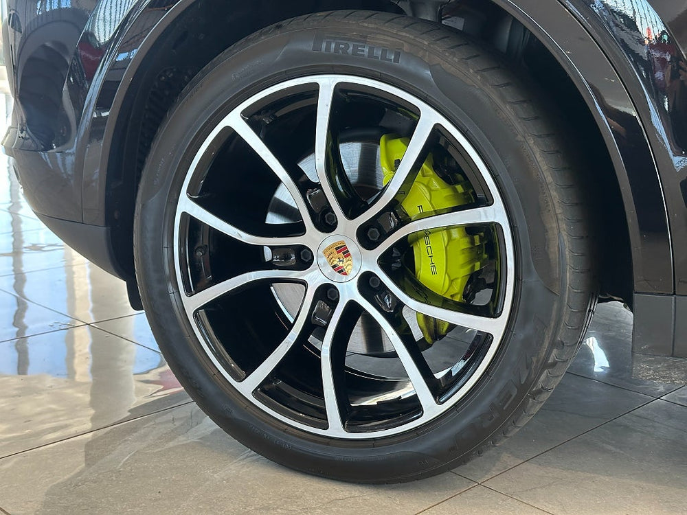 Porsche Cayenne E-Hybrid 462hk / Navi / Luftfjädring / Pano / Chrono