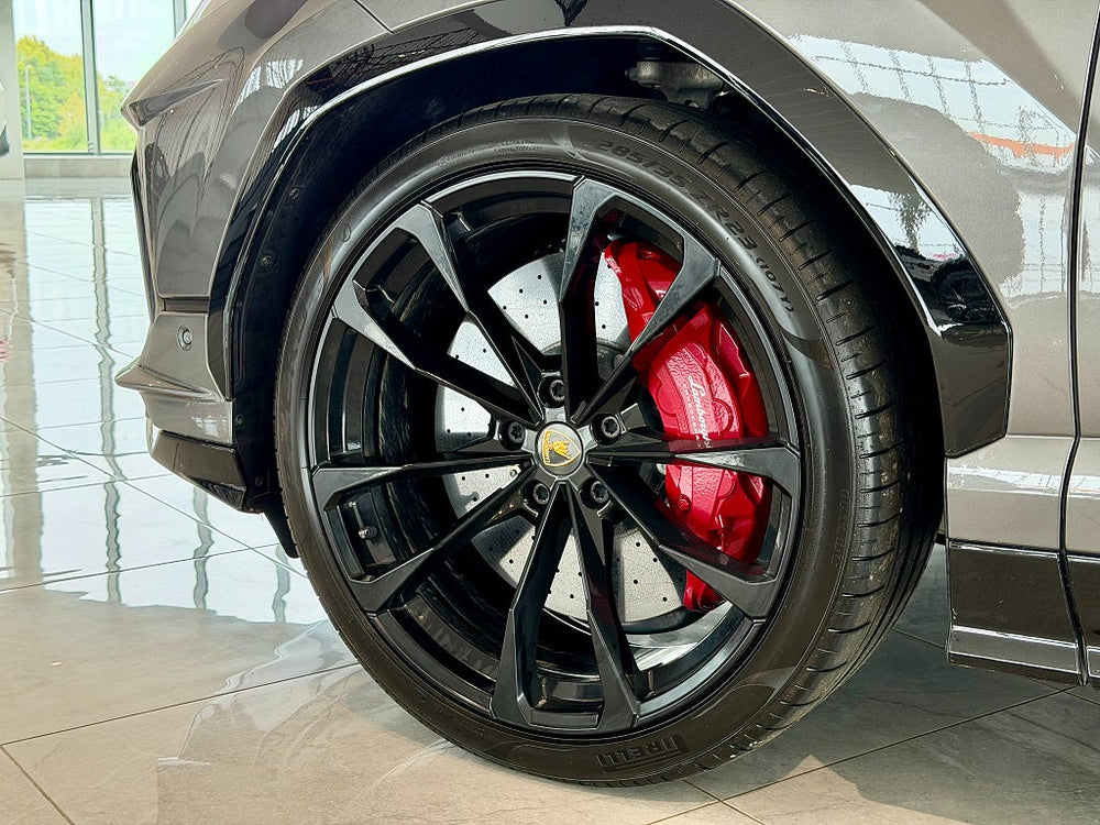 Lamborghini Urus S 666hk 2024 / Sv.såld / Style / Dark / B&O