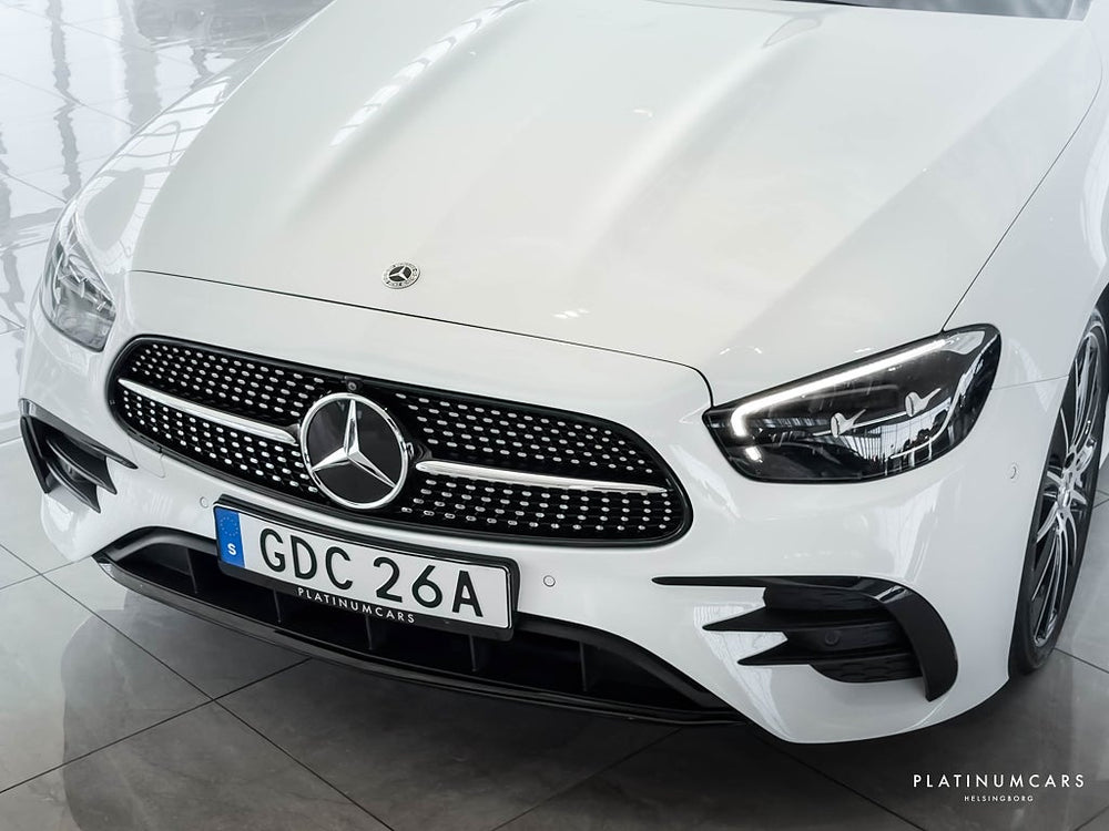Mercedes-Benz E 300 Cab AMG 258hk / Night / Sv.såld / Massage