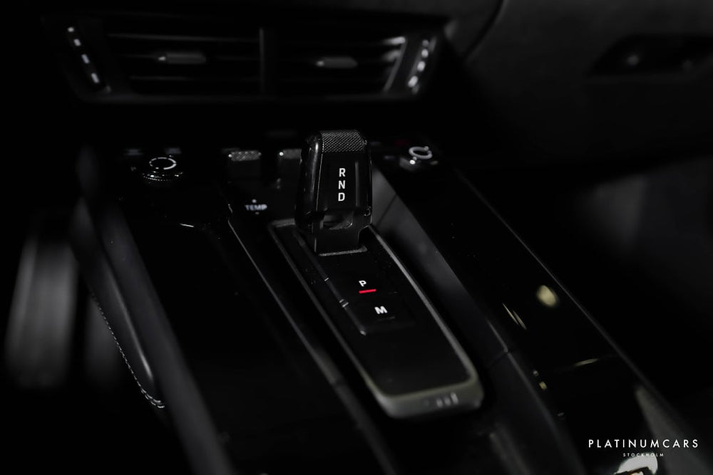 Porsche 911 Carrera 4 GTS 992.2 4 GTS 541hk / SportDesign Carbon / SE SPEC!