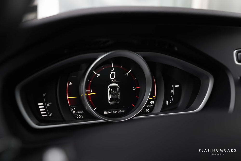 Volvo V40 D4 R-Design Polestar / Sv.Såld / Värmare / Pano