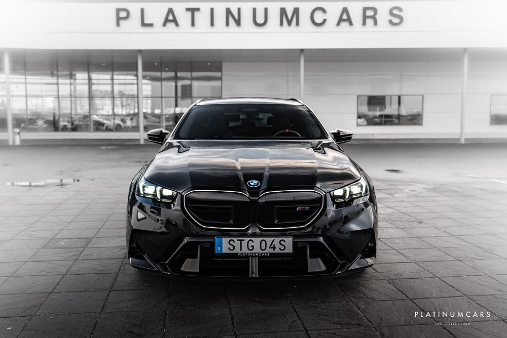 BMW M5 Touring xDrive 727hk / LEASEBAR / Sv.såld / SPEC