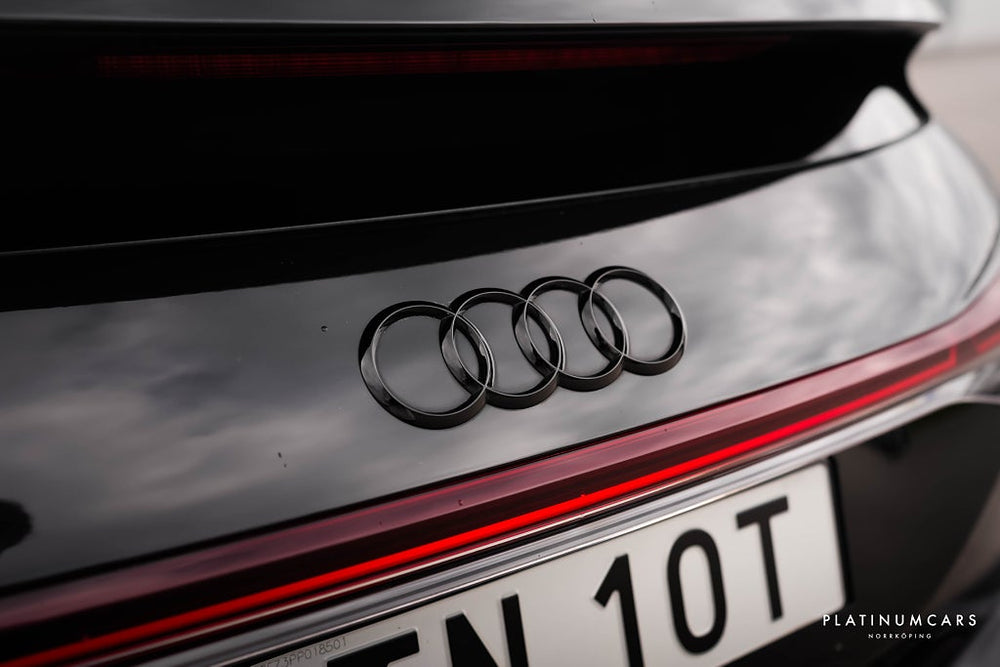 Audi Q4 40 Sportback e-tron S Line 204hk / Optik / Pano