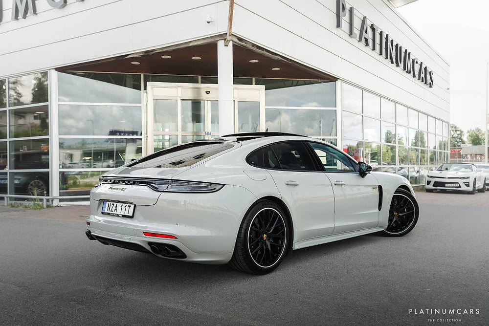 Porsche Panamera 4S E-Hybrid PDK 560HK / SportDesign / 18-vägs / SE SPEC
