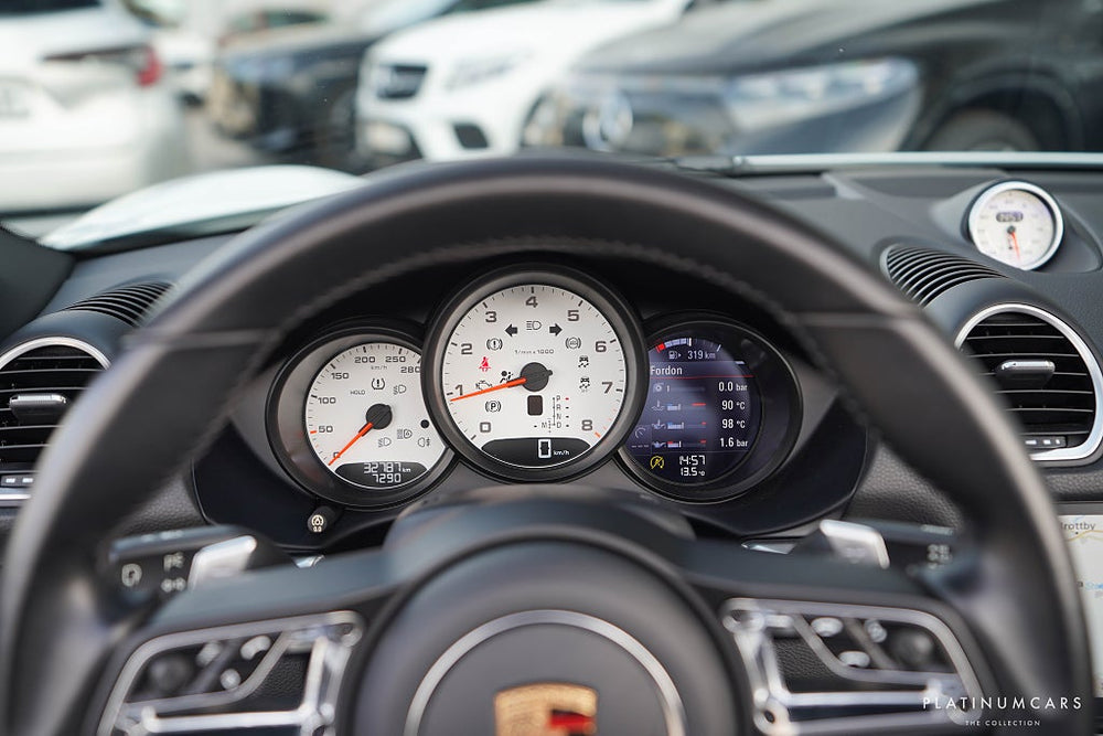 Porsche 718 Boxster PDK / Sport Chrono / Sport-Avgas / Sv.Såld